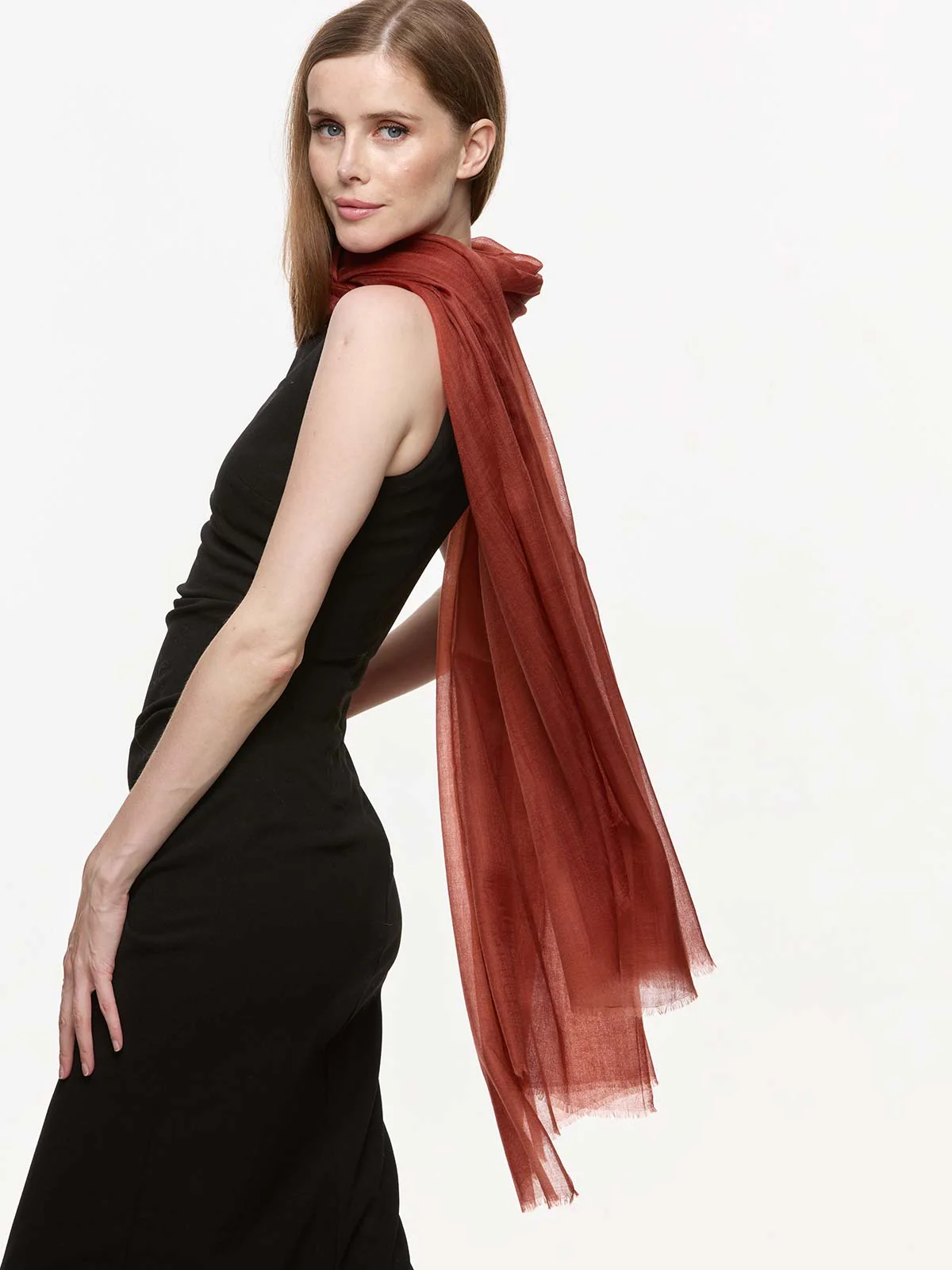 Featherlight Auburn Cashmere Scarf - Image 4