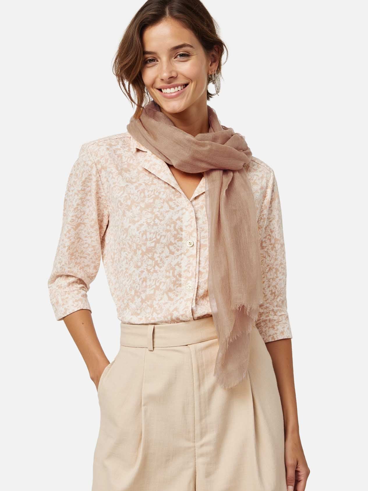 Featherlight Camel Cashmere Scarf - Image 4