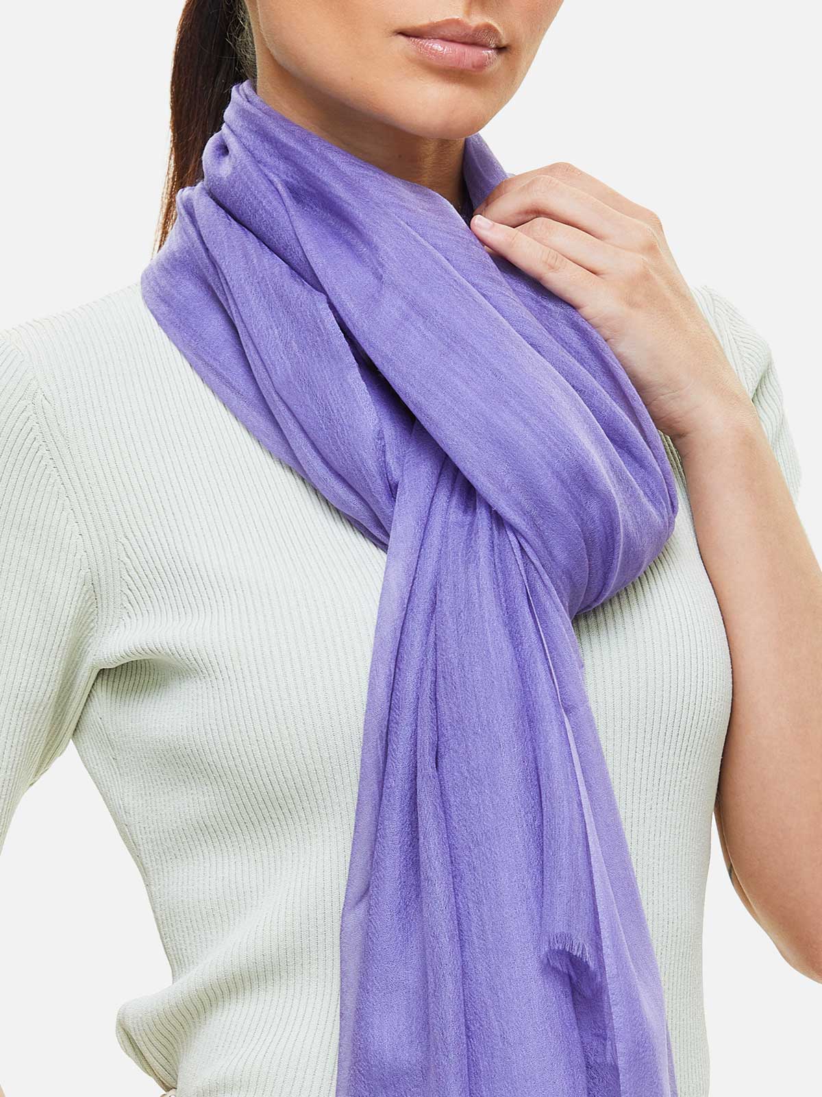 Featherlight Lavender Cashmere Scarf - Image 4