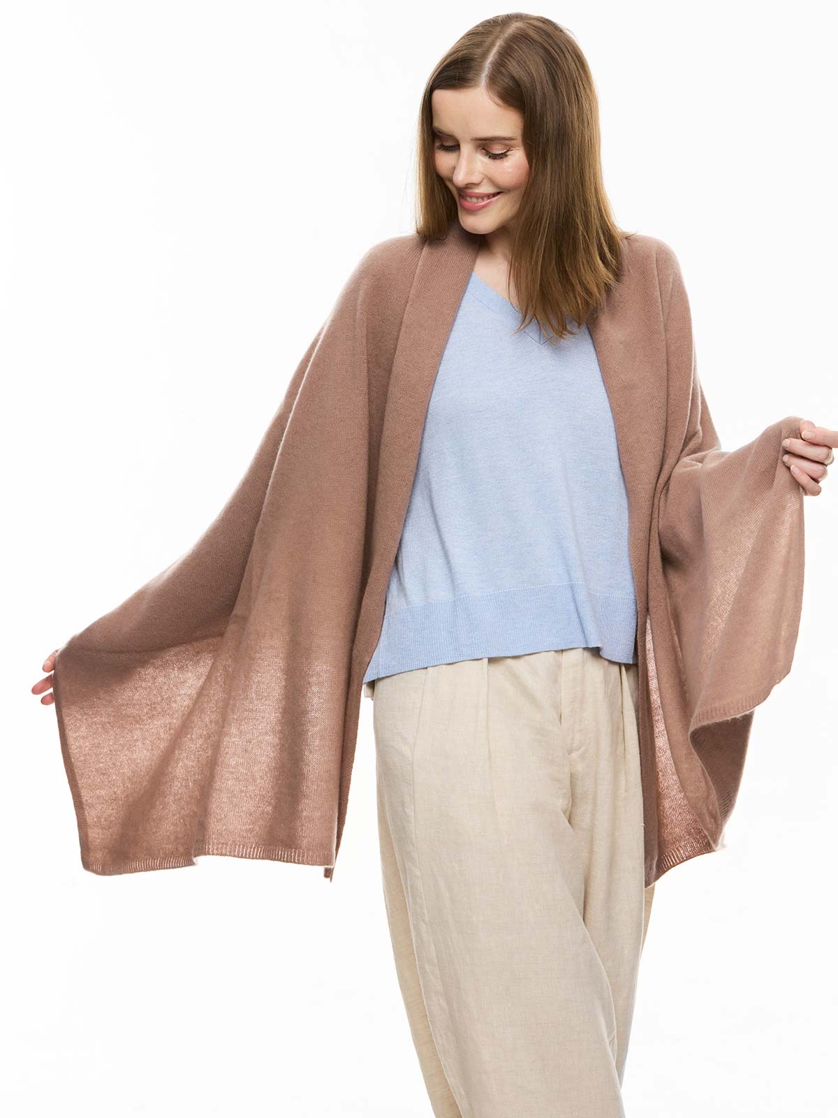 FlexKnit Camel Cashmere Wrap - Image 4
