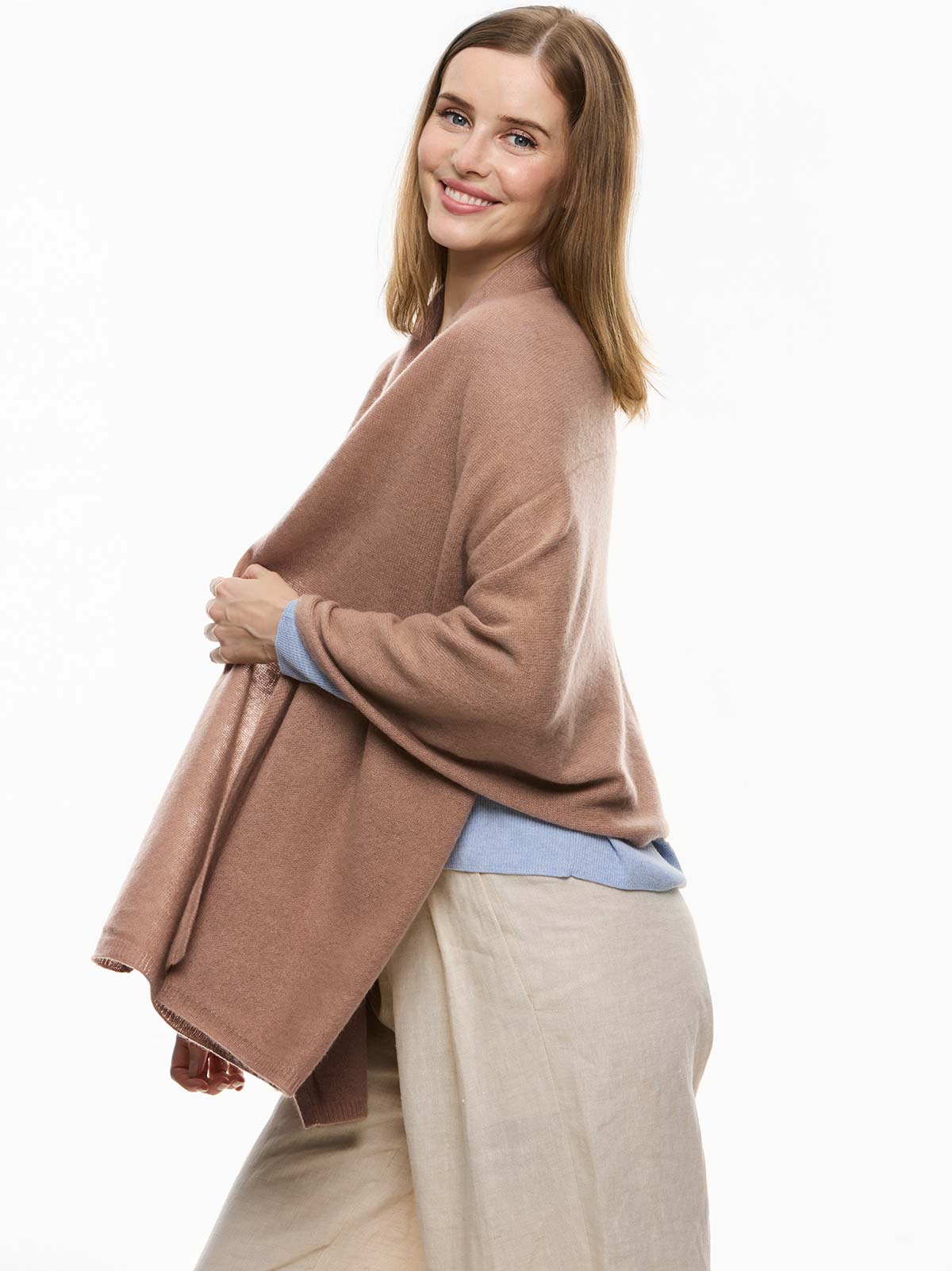FlexKnit Camel Cashmere Wrap - Image 5