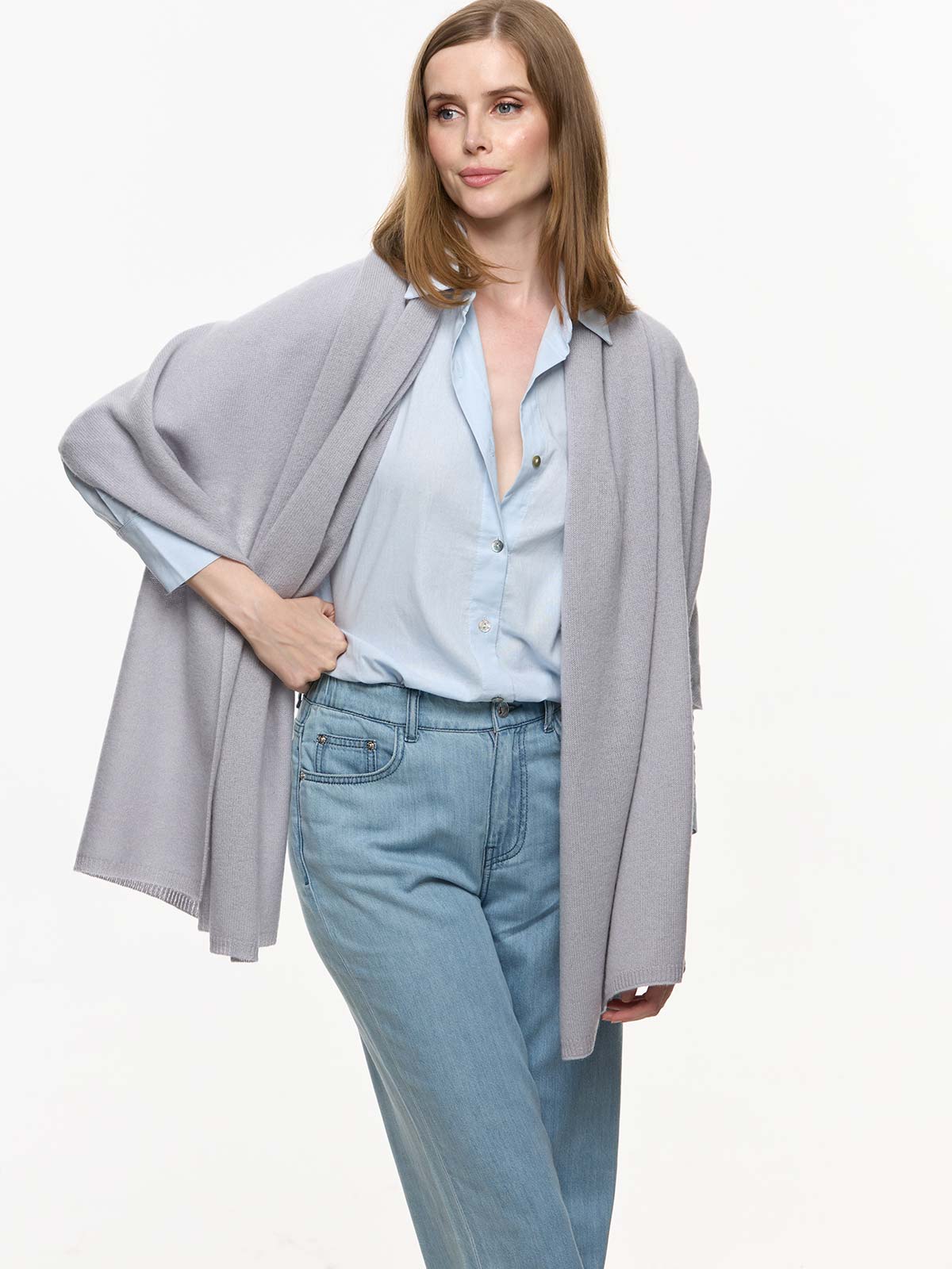 FlexKnit Silver Cashmere Wrap - Image 5