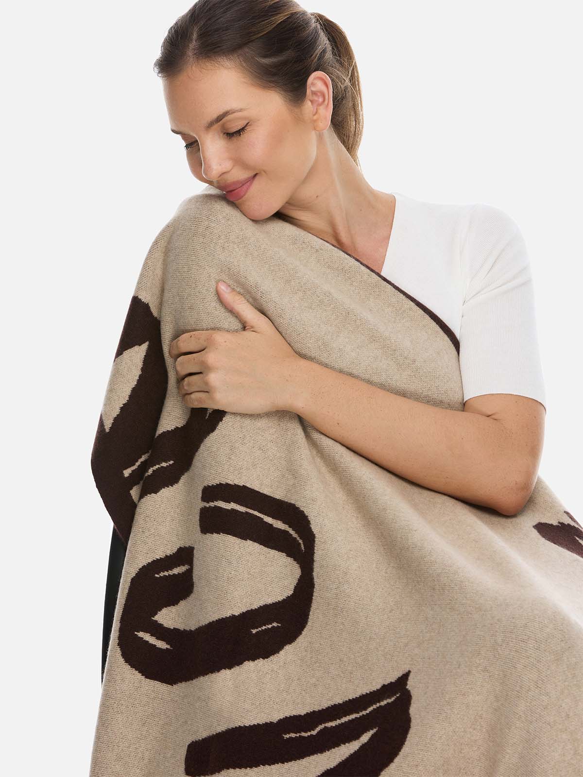 Sesame Dot Luxe Cashmere Blanket - Brown - Image 6