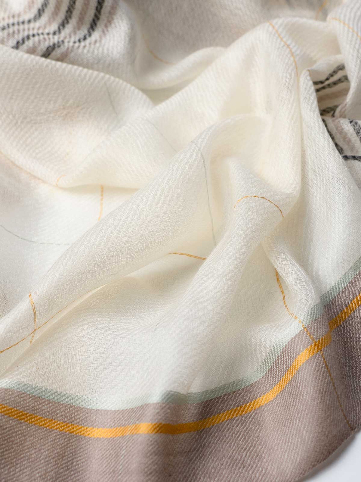 Square - Featherlight Contrast Plaid Cashmere Scarf - Image 5